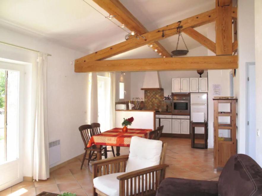 Le Logis, Provencal * Ampus